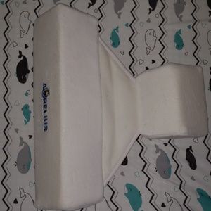 Baby sleep positioner pillow